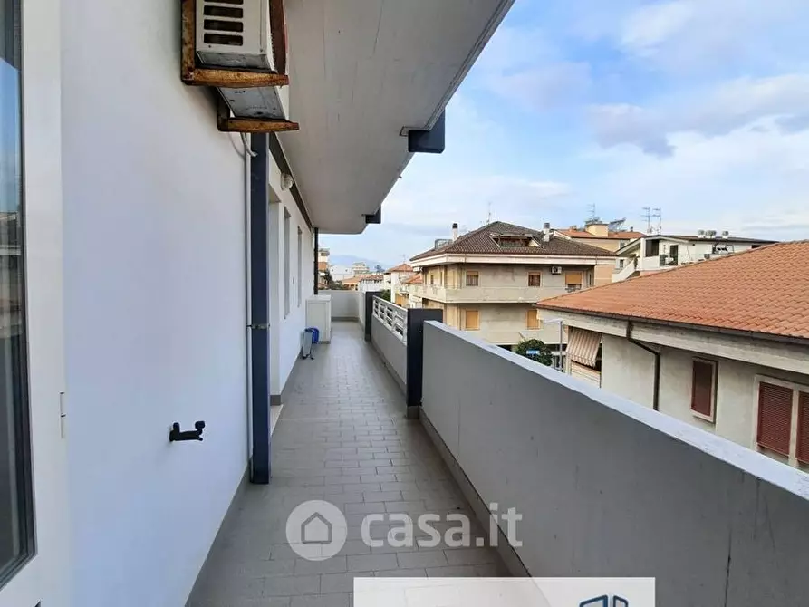 Immagine 3 di Appartamento in vendita  in Via Cavour 12 a Alba Adriatica