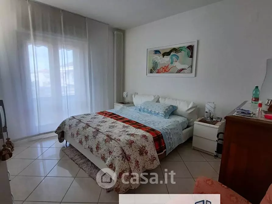 Immagine 8 di Appartamento in vendita  in Via Cavour 12 a Alba Adriatica