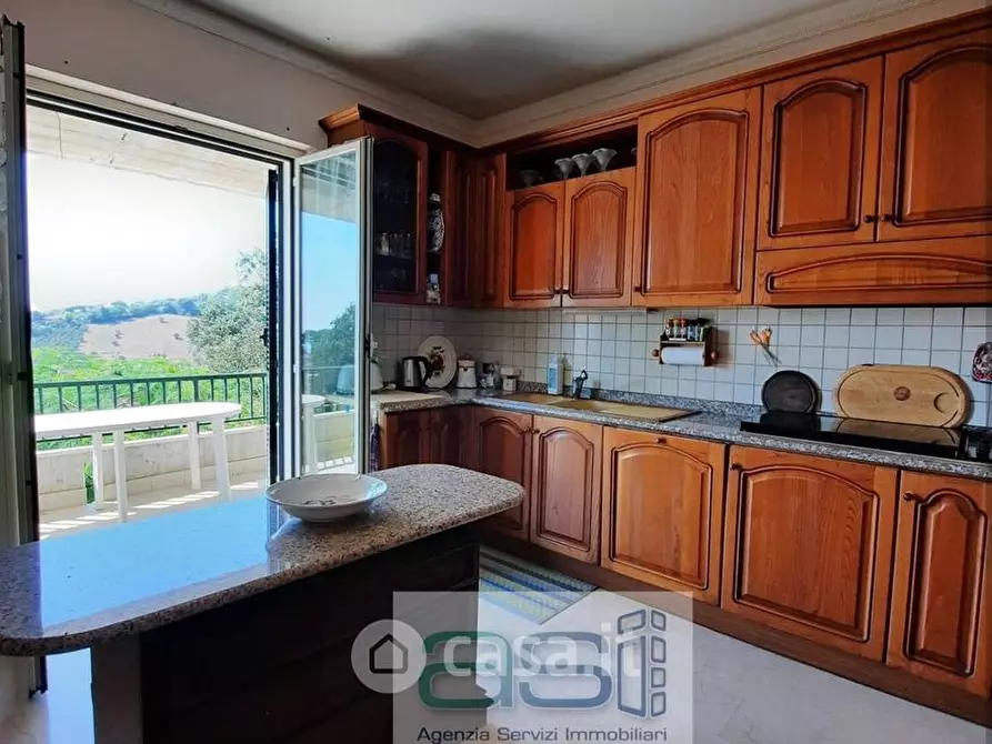 Immagine 17 di Villa in vendita  a Tortoreto