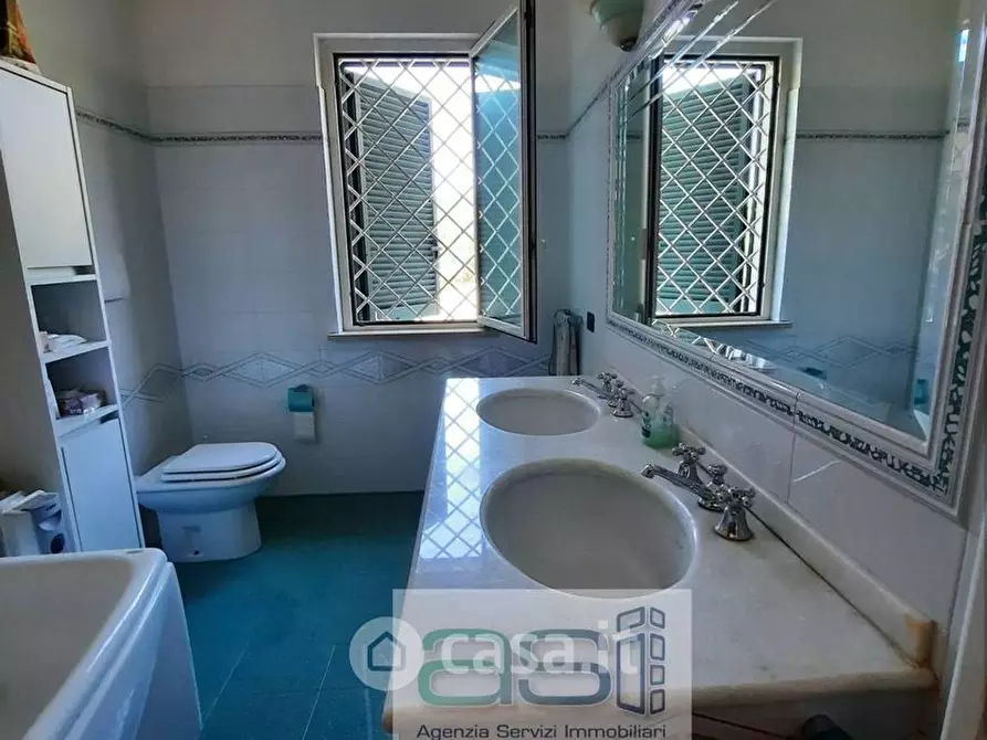 Immagine 23 di Villa in vendita  a Tortoreto