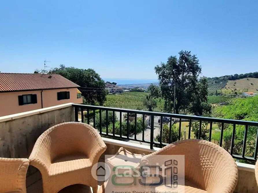 Immagine 32 di Villa in vendita  a Tortoreto