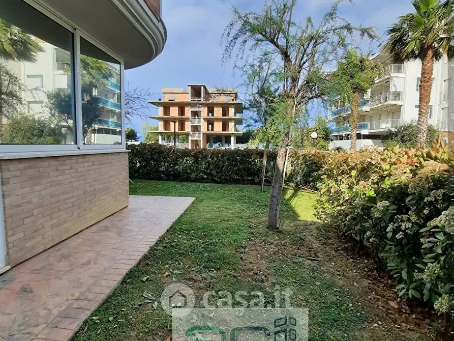 Immagine 15 di Appartamento in vendita  in Lungomare Zara a Giulianova