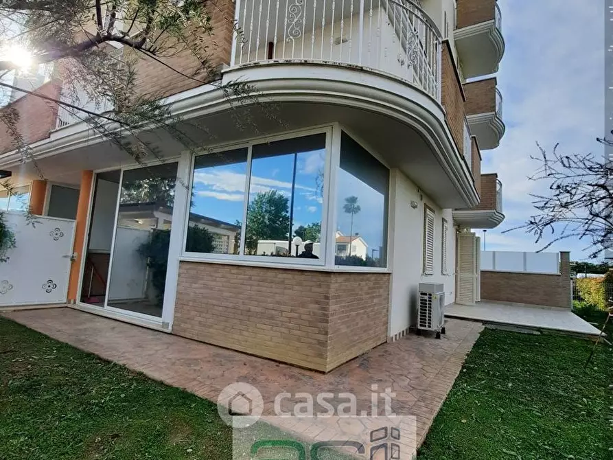 Immagine 18 di Appartamento in vendita  in Lungomare Zara a Giulianova