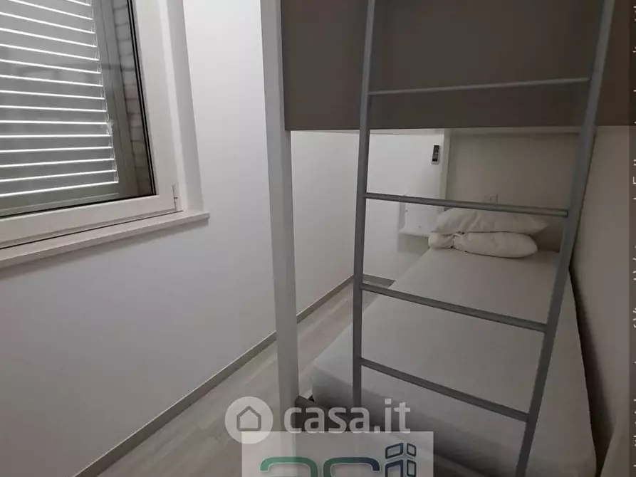 Immagine 26 di Appartamento in vendita  in Lungomare Zara a Giulianova