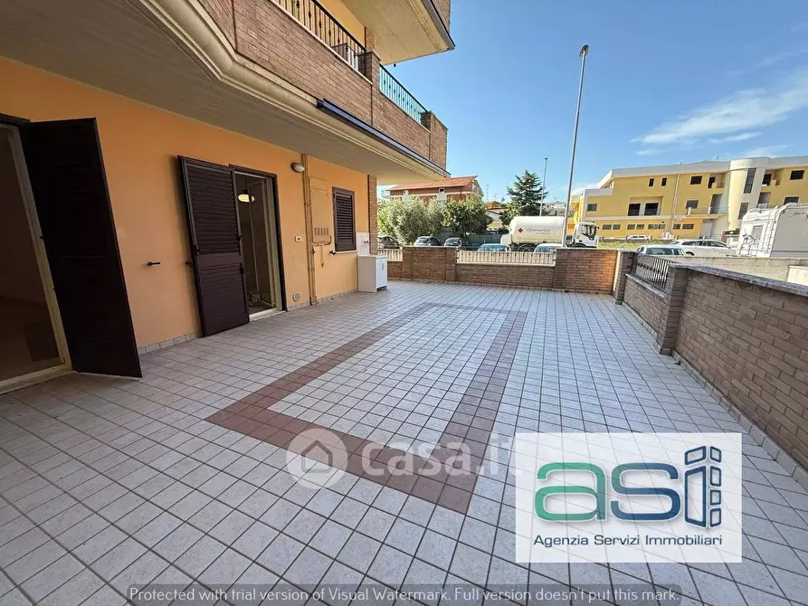 Immagine 5 di Appartamento in vendita  in Via Ugo Foscolo a Corropoli