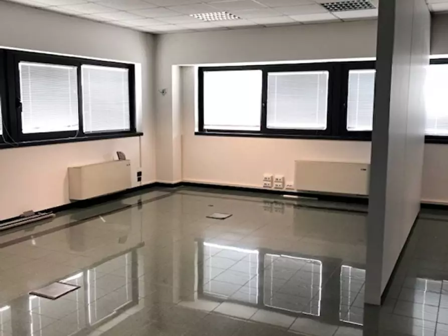 Immagine 16 di Ufficio in affitto  in VIA DELLA STAZIONE a Marcon