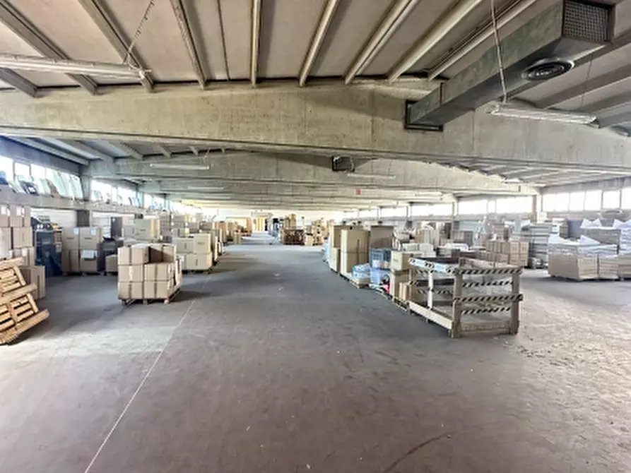 Immagine 6 di Capannone industriale in vendita  in VIA TORINO a Venezia