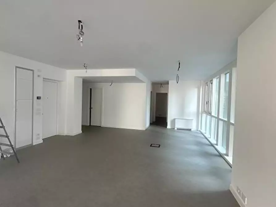 Immagine 1 di Ufficio in affitto  in VIA TEVERE a Venezia