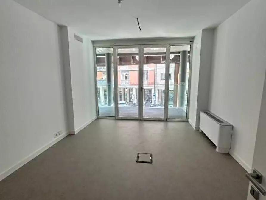 Immagine 4 di Ufficio in affitto  in VIA TEVERE a Venezia