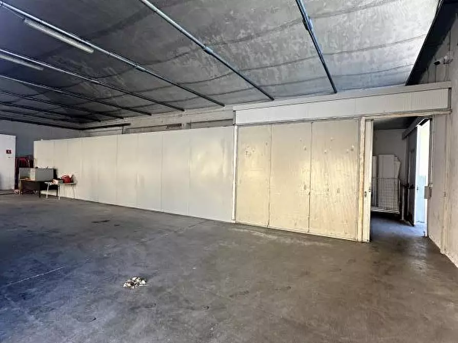 Immagine 6 di Capannone industriale in affitto  in VIA GOZZI a Venezia