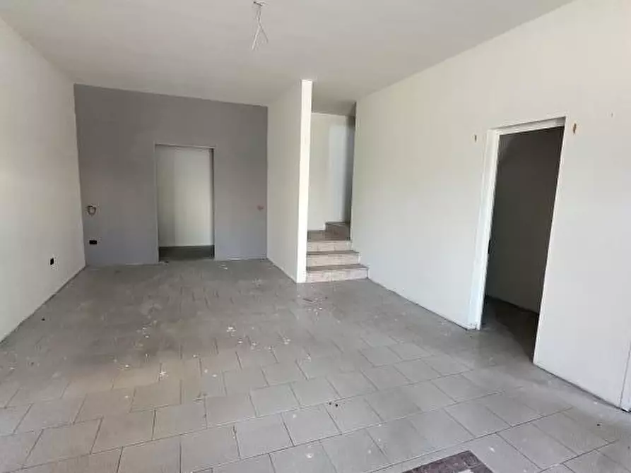 Immagine 3 di Capannone industriale in vendita  in VIA PRALUNGA a Meolo