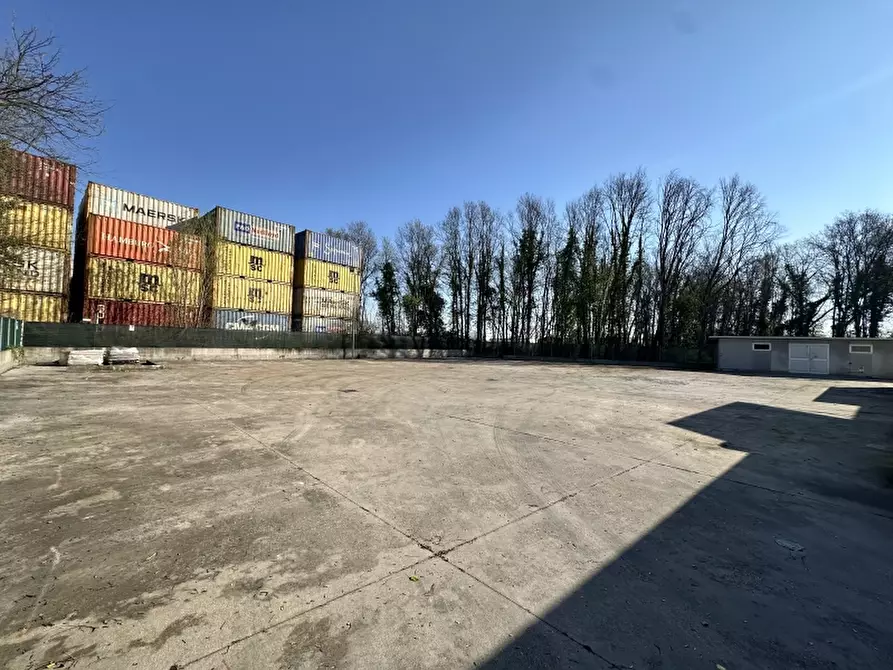 Immagine 9 di Capannone industriale in affitto  in VIA COLETTI a Venezia