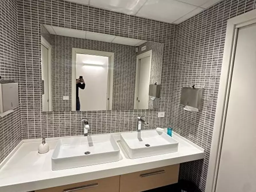 Immagine 3 di Ufficio in affitto  in VIALE ANCONA 22 a Venezia