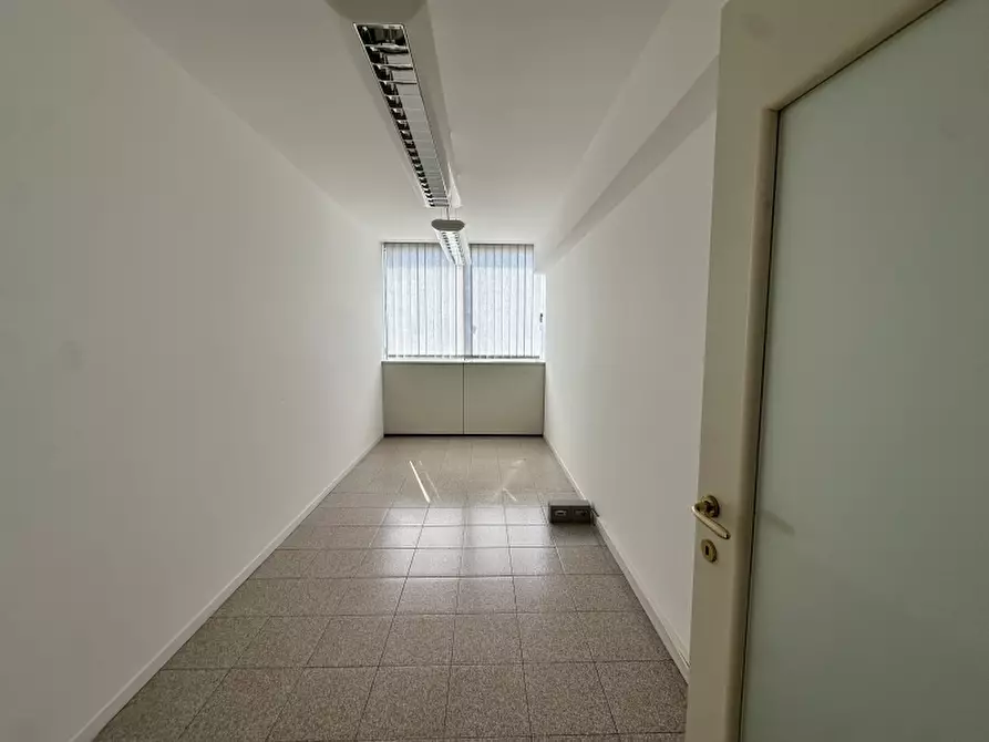 Immagine 2 di Ufficio in affitto  in Via torino 105 a Venezia