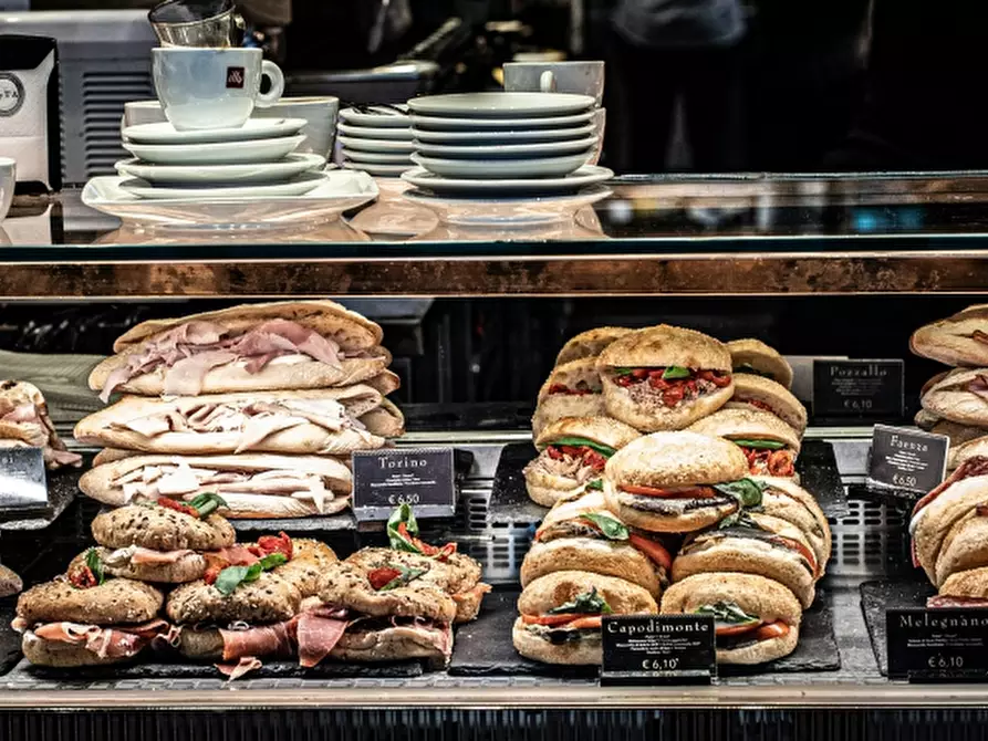 Immagine 5 di Bar / Ristorante in vendita  in via nazionale a Mira