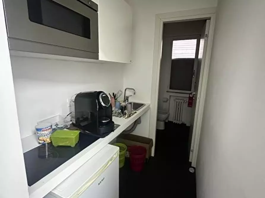 Immagine 4 di Ufficio in affitto  in CORSO DEL POPOLO a Venezia