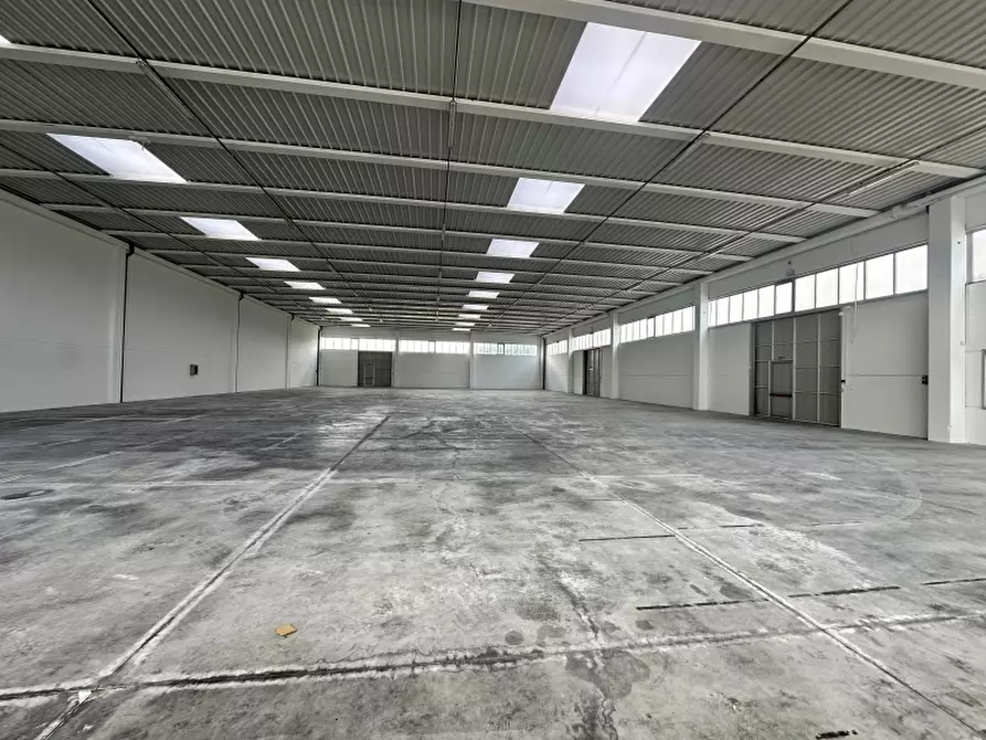 Immagine 3 di Capannone industriale in affitto  in VIA NAZIONALE a Mira