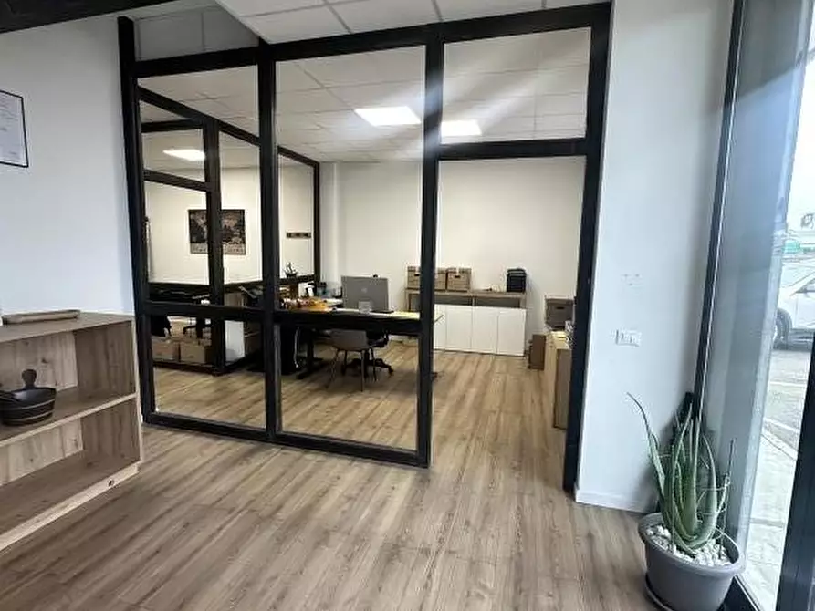 Immagine 1 di Ufficio in affitto  a Pianiga
