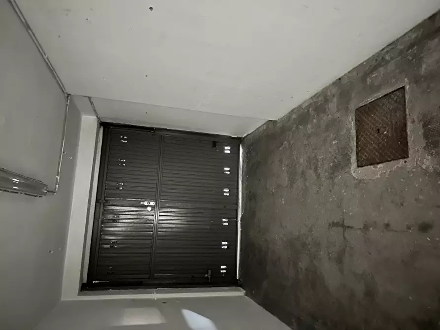 Immagine 6 di Negozio in vendita  a Venezia