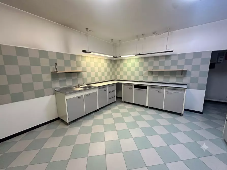Immagine 2 di Laboratorio in vendita  in VIA PIAVE a Venezia