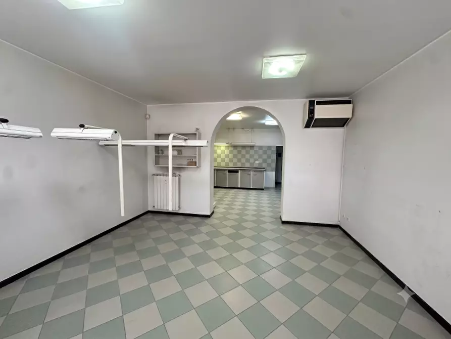 Immagine 1 di Laboratorio in vendita  in VIA PIAVE a Venezia