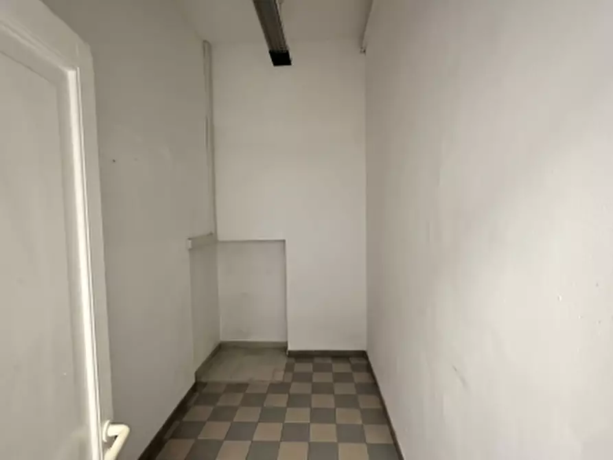 Immagine 4 di Laboratorio in vendita  in VIA PIAVE a Venezia