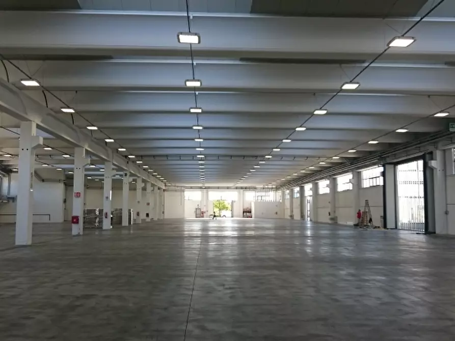 Immagine 2 di Capannone industriale in affitto  in VIA SAN POLO DI PIAVE a San Polo Di Piave