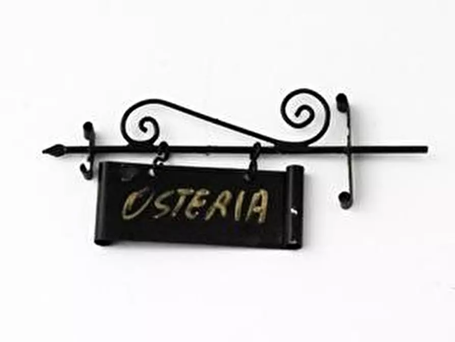 Immagine 1 di Bar / Ristorante in vendita  in VIA NOALE a Venezia