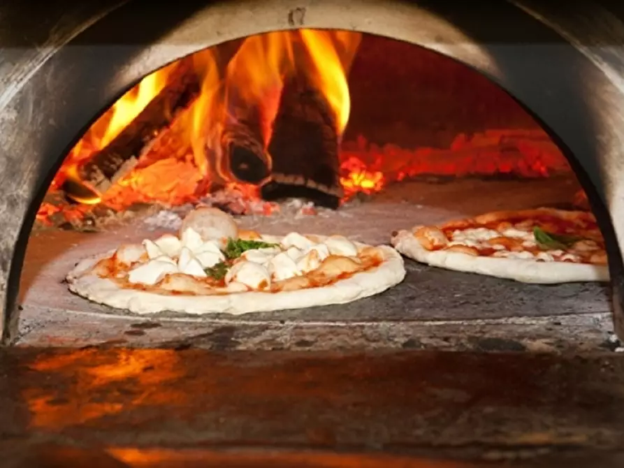 Immagine 1 di Pizzeria / Pub in vendita  in VIA SALSI a Jesolo