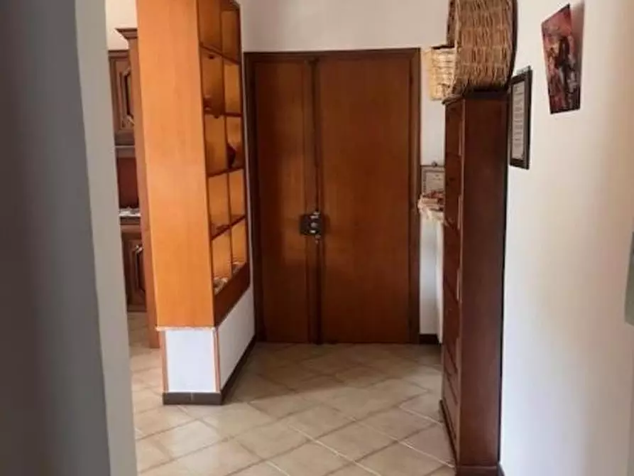 Immagine 6 di Appartamento in vendita  a Capaccio Paestum