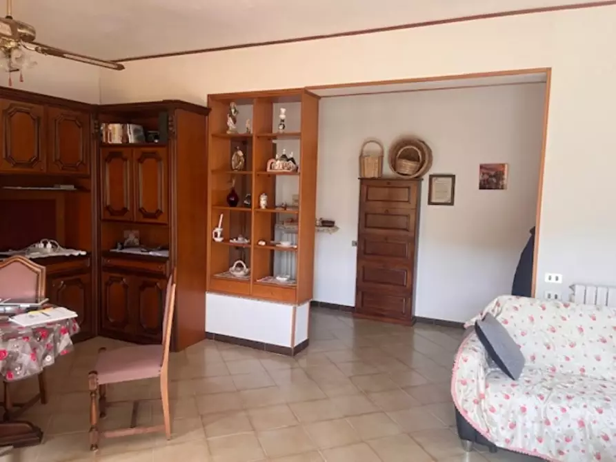 Immagine 10 di Appartamento in vendita  a Capaccio Paestum