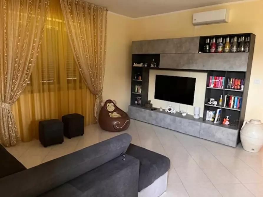 Immagine 30 di Appartamento in vendita  in via del Colono 13 a Capaccio Paestum