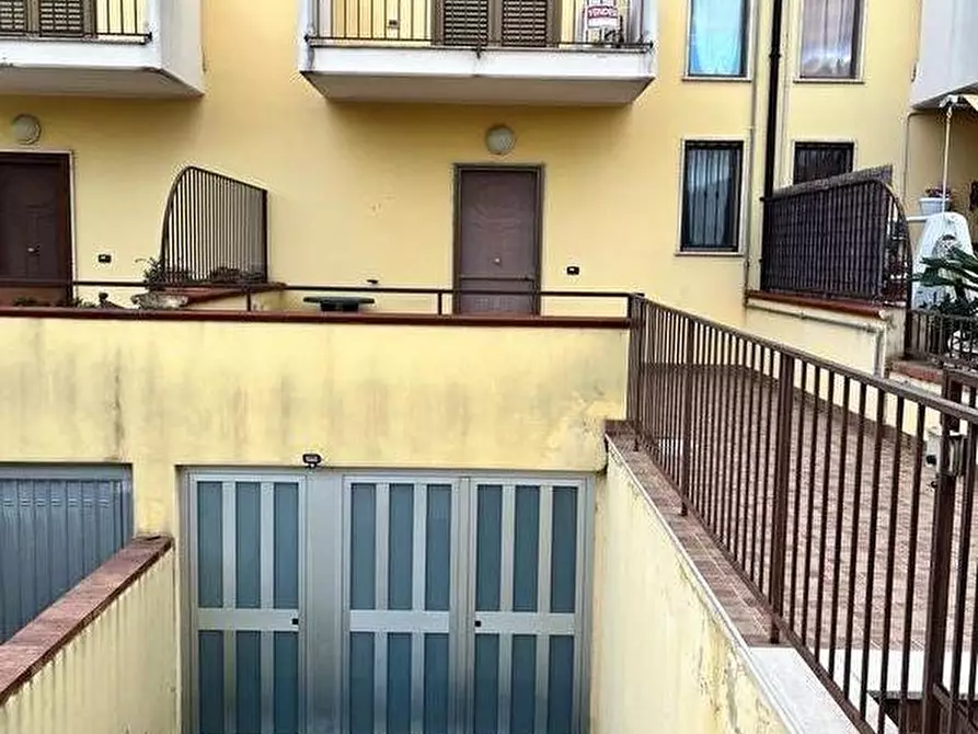Immagine 2 di Villetta a schiera in vendita  in via Cafasso 13 a Capaccio Paestum