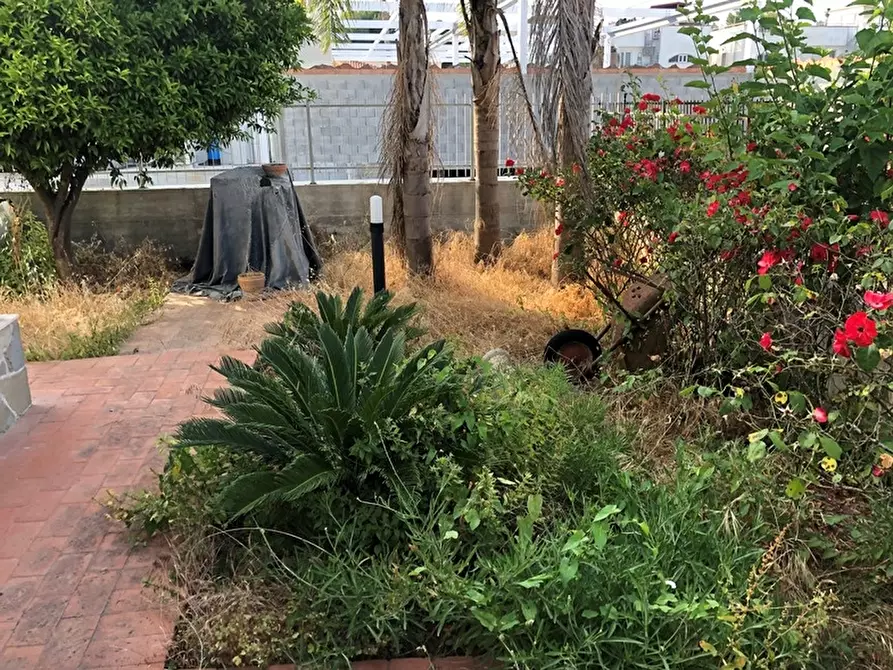 Immagine 6 di Villa in vendita  in via A.Vespucci 13 a Capaccio Paestum