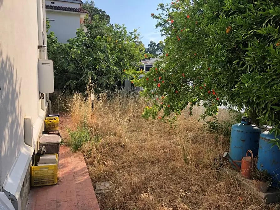 Immagine 8 di Villa in vendita  in via A.Vespucci 13 a Capaccio Paestum