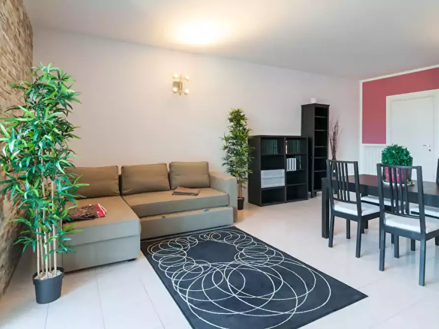 Immagine 2 di Appartamento in vendita  a Porto Ceresio