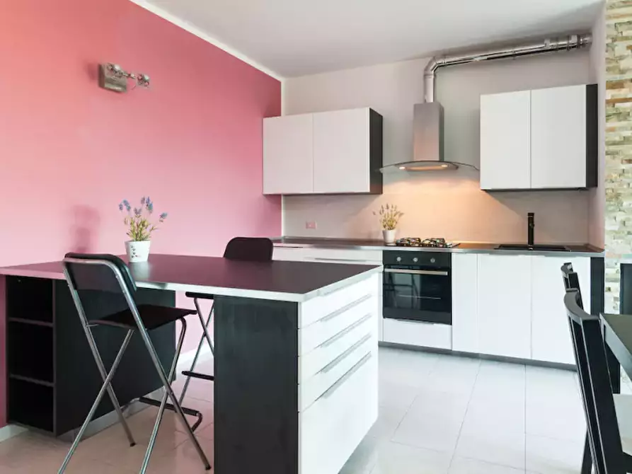 Immagine 3 di Appartamento in vendita  a Porto Ceresio