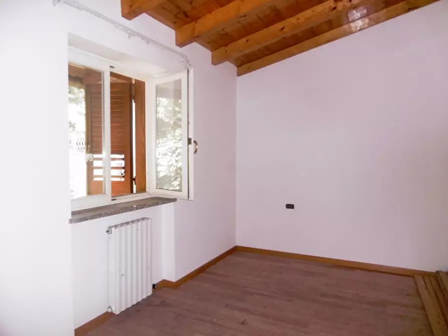 Immagine 13 di Casa indipendente in vendita  in Via Milano a Viggiù