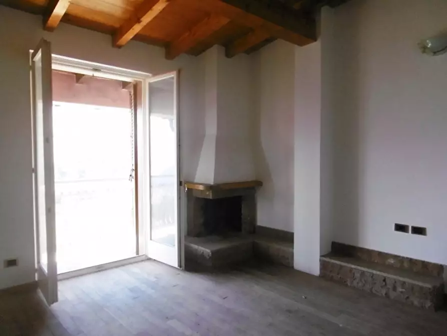 Immagine 14 di Casa indipendente in vendita  in Via Milano a Viggiù