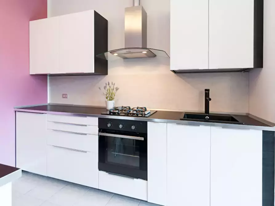 Immagine 4 di Appartamento in vendita  a Porto Ceresio