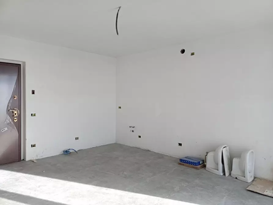 Immagine 3 di Appartamento in vendita  a Saltrio