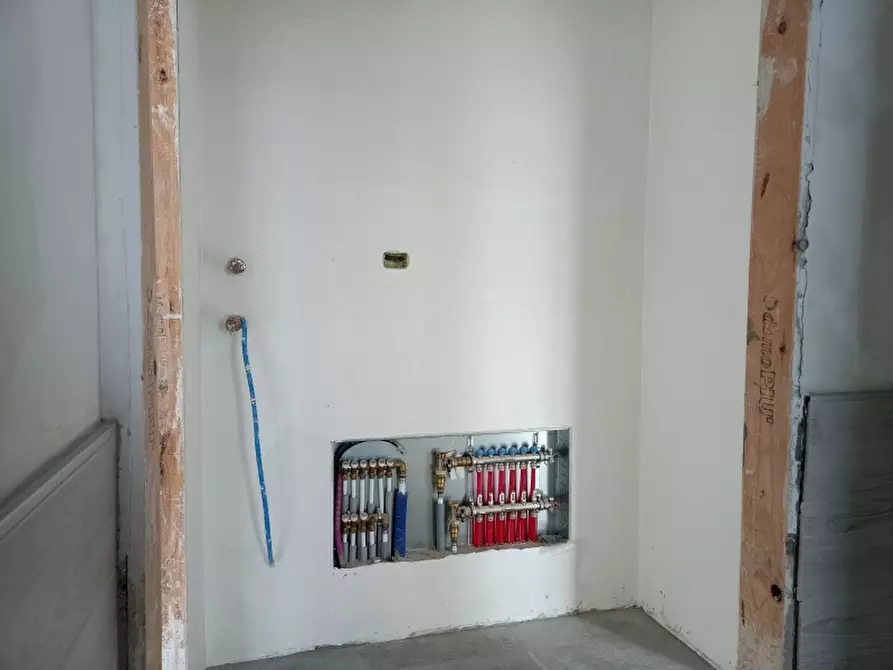 Immagine 6 di Appartamento in vendita  a Saltrio