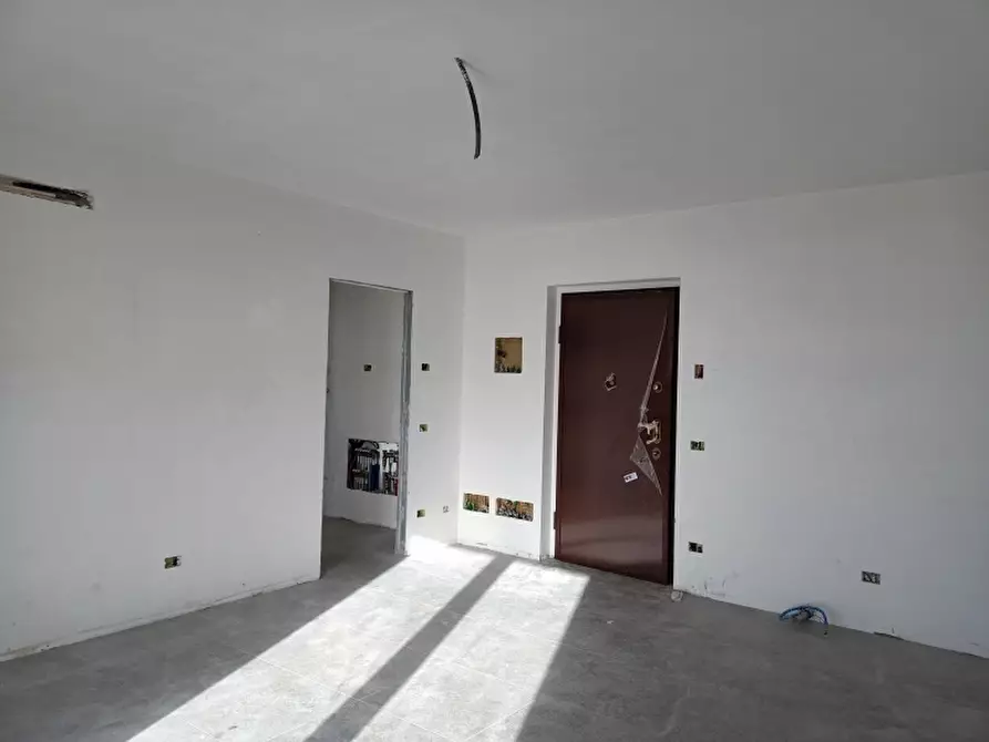 Immagine 2 di Appartamento in vendita  a Saltrio