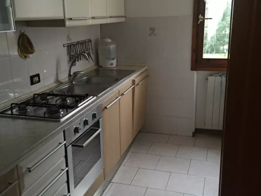 Immagine 2 di Appartamento in vendita  a Massa E Cozzile