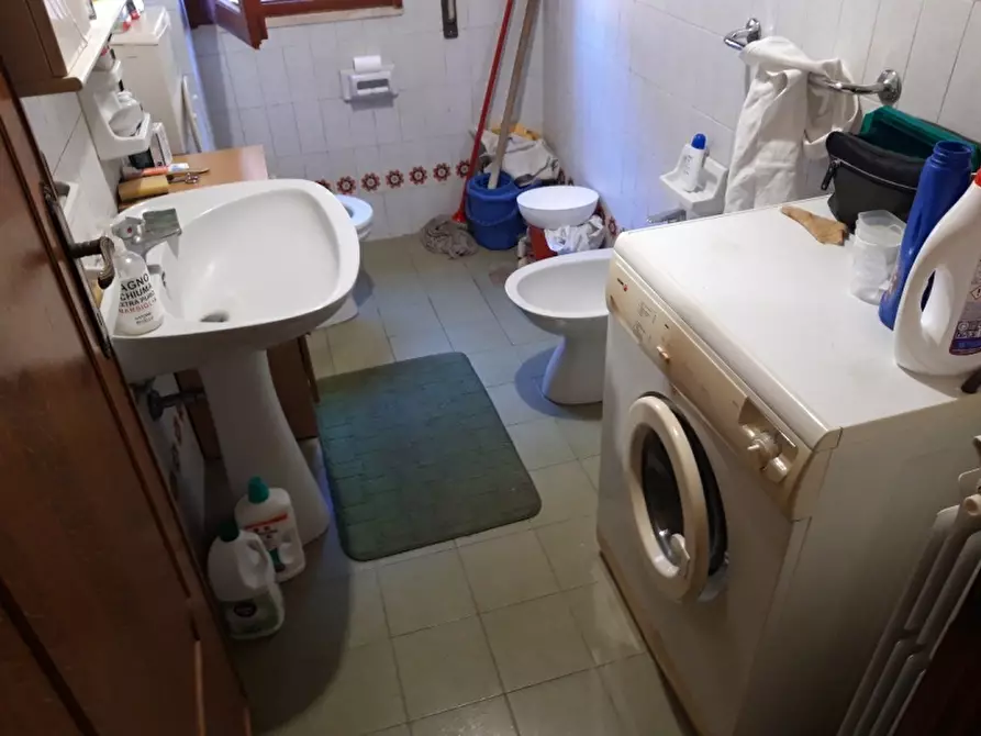 Immagine 11 di Appartamento in vendita  in Via Lucchese a Uzzano