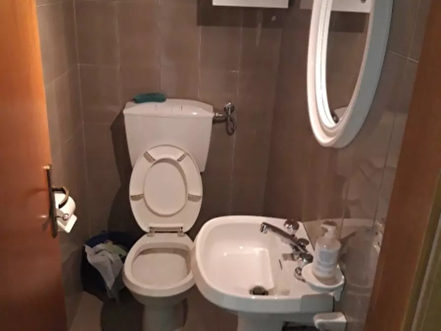 Immagine 12 di Ufficio in vendita  in Corso Matteotti a Montecatini Terme