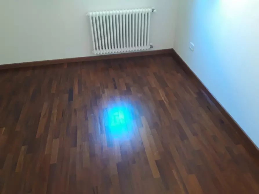 Immagine 19 di Appartamento in vendita  a Montecatini Terme