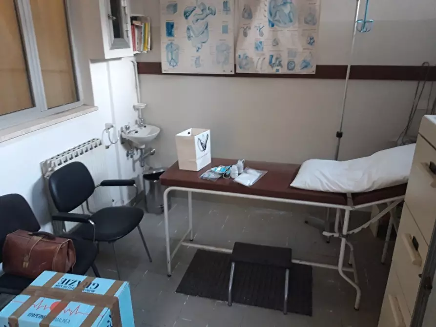 Immagine 18 di Ufficio in vendita  in Corso Matteotti a Montecatini Terme