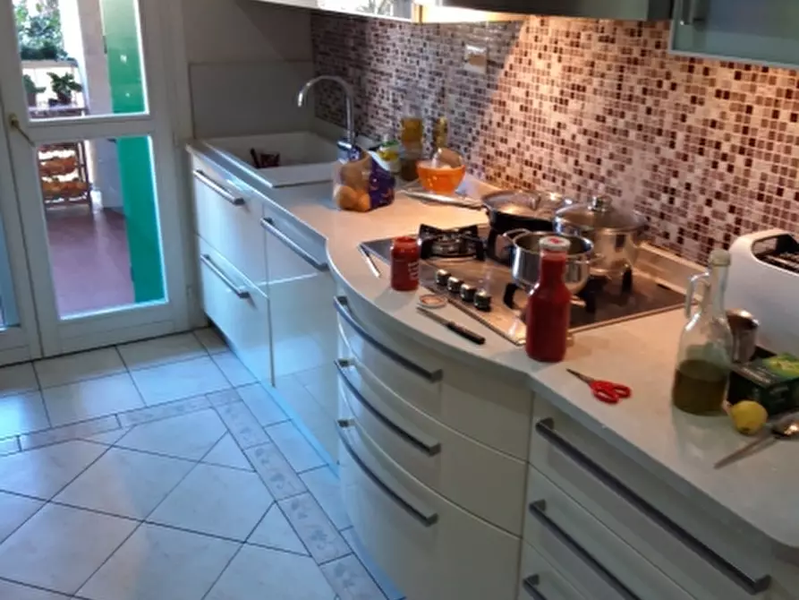 Immagine 3 di Appartamento in vendita  a Montecatini Terme