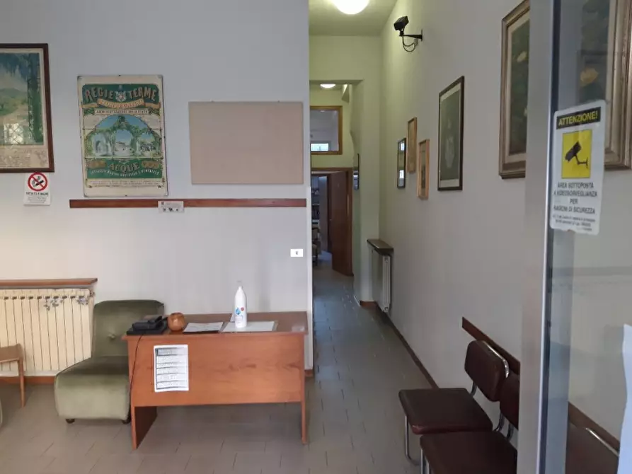 Immagine 5 di Ufficio in vendita  in Corso Matteotti a Montecatini Terme
